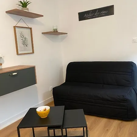 Apartmán Superbe Avec Cour Et Parking Gratuit A 5 Min Du Chateau *